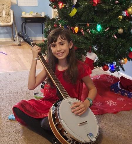 Meagan is pickin’ and grinnin’! Meagan is pickin’ and grinnin’!